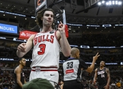 开云体育登录-关于公牛主场击败76人，继续取得胜利的信息