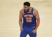 开云下载-尼克斯翻盘意大利男篮，波特爆发神勇的简单介绍