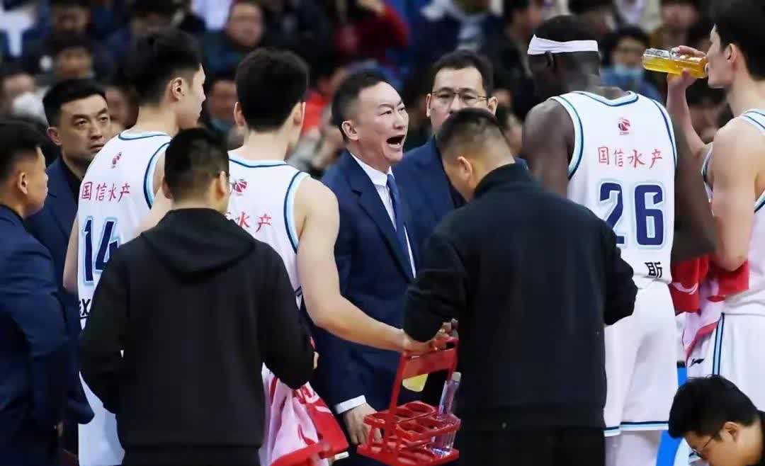 湖南队全队出击，终结天津队连胜