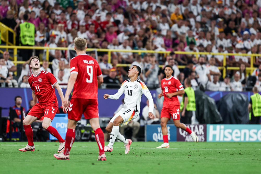 瑞士主场告捷,欧洲杯预选赛登顶 瑞士主场告捷,欧洲杯预选赛登顶