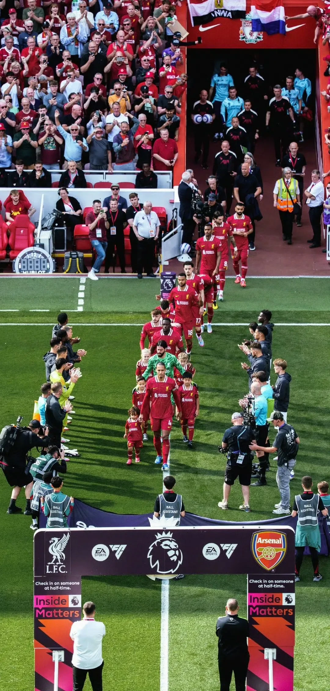 利物浦客场大破对手,压倒性胜利 利物浦客场大破对手,压倒性胜利