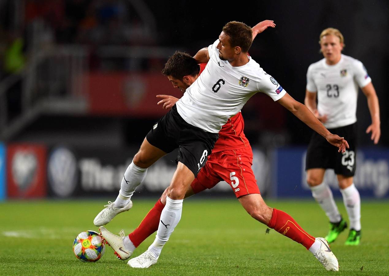 土耳其国家队豪取胜利,晋级八强 土耳其国家队豪取胜利,晋级八强