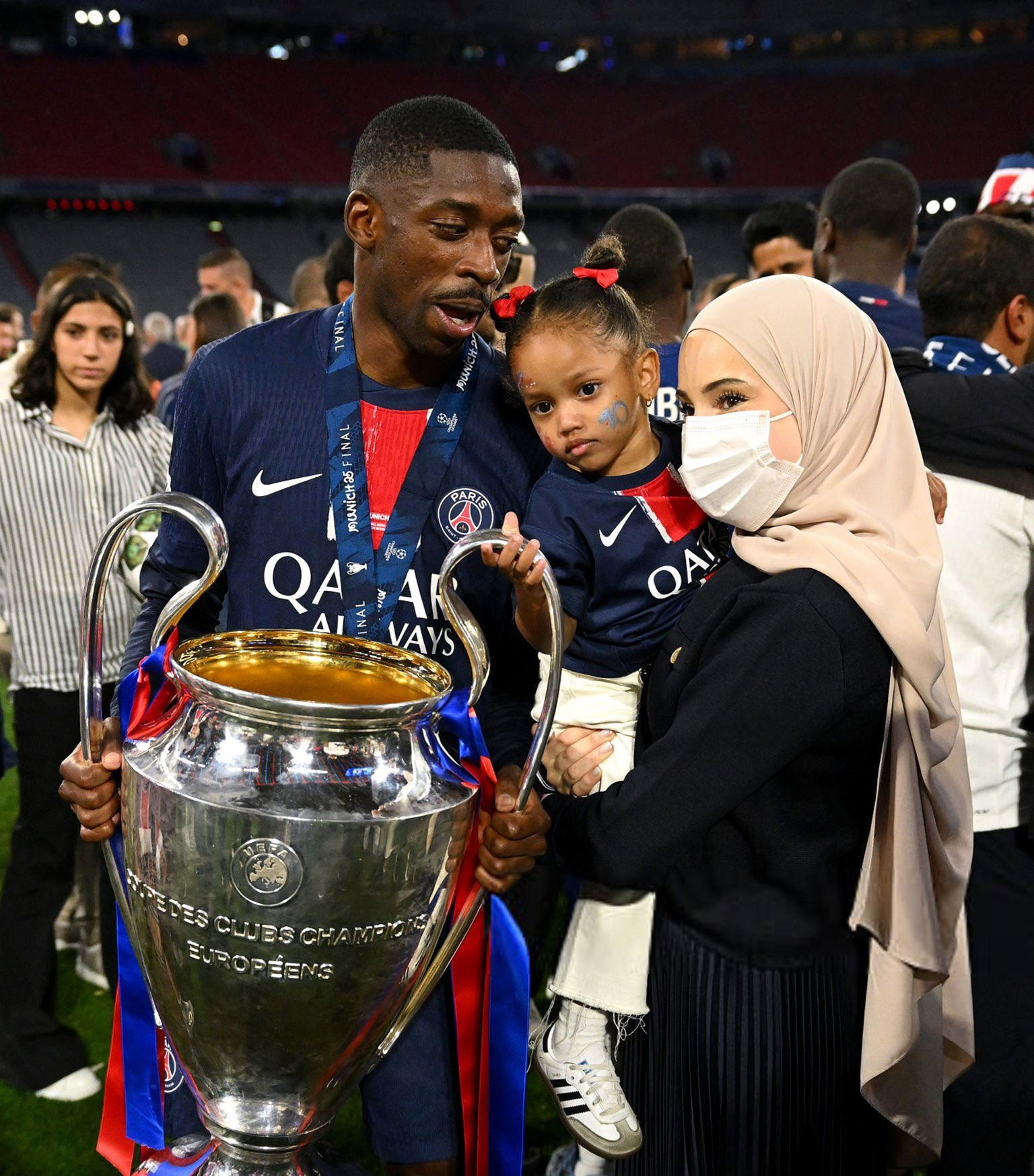 包含巴黎圣日耳曼豪取胜利,稳固小组赛领先的词条 包含巴黎圣日耳曼豪取胜利,稳固小组赛领先的词条