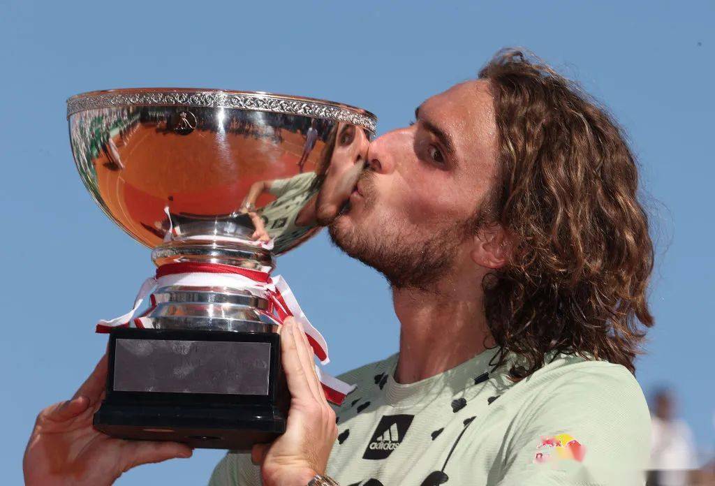 关于法网轻取蒙特卡洛大师赛，西西帕斯扛起全队的信息